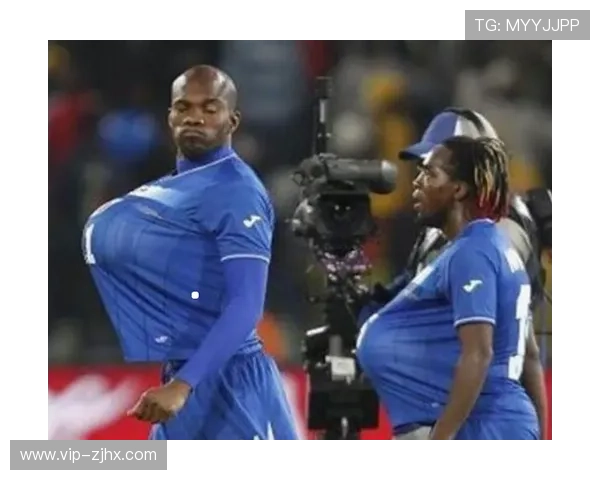 美国足球明星搞笑瞬间大盘点让你捧腹大笑的精彩时刻